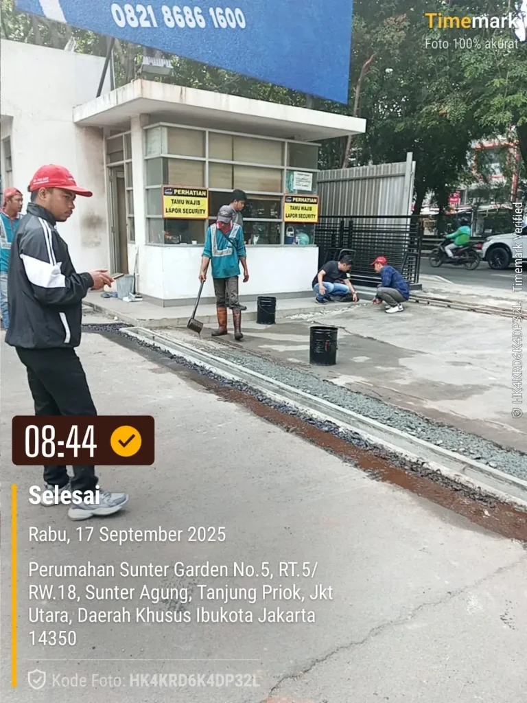 Pengaspalan Area Pabrik di Tanjung Priok