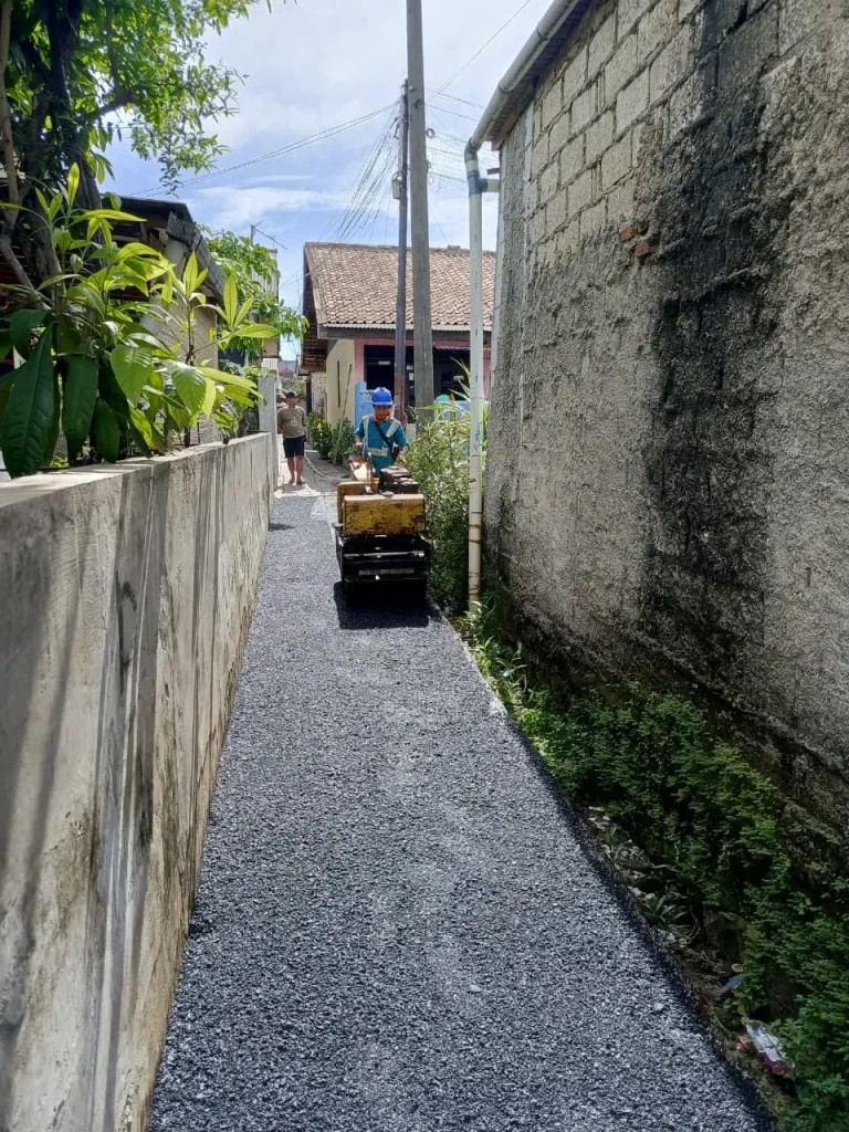 Proyek Pengaspalan di Grogol Petamburan