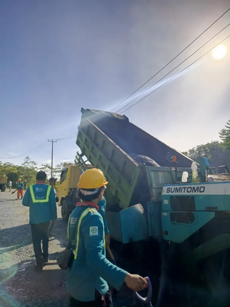 Dampak Jalan Rusak Bekasi